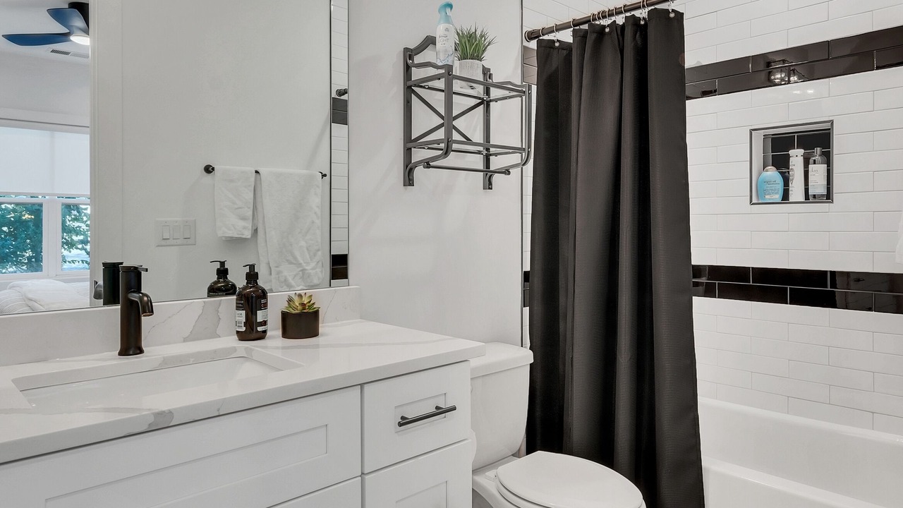 Photo of Bathroom in Talbot's Corner