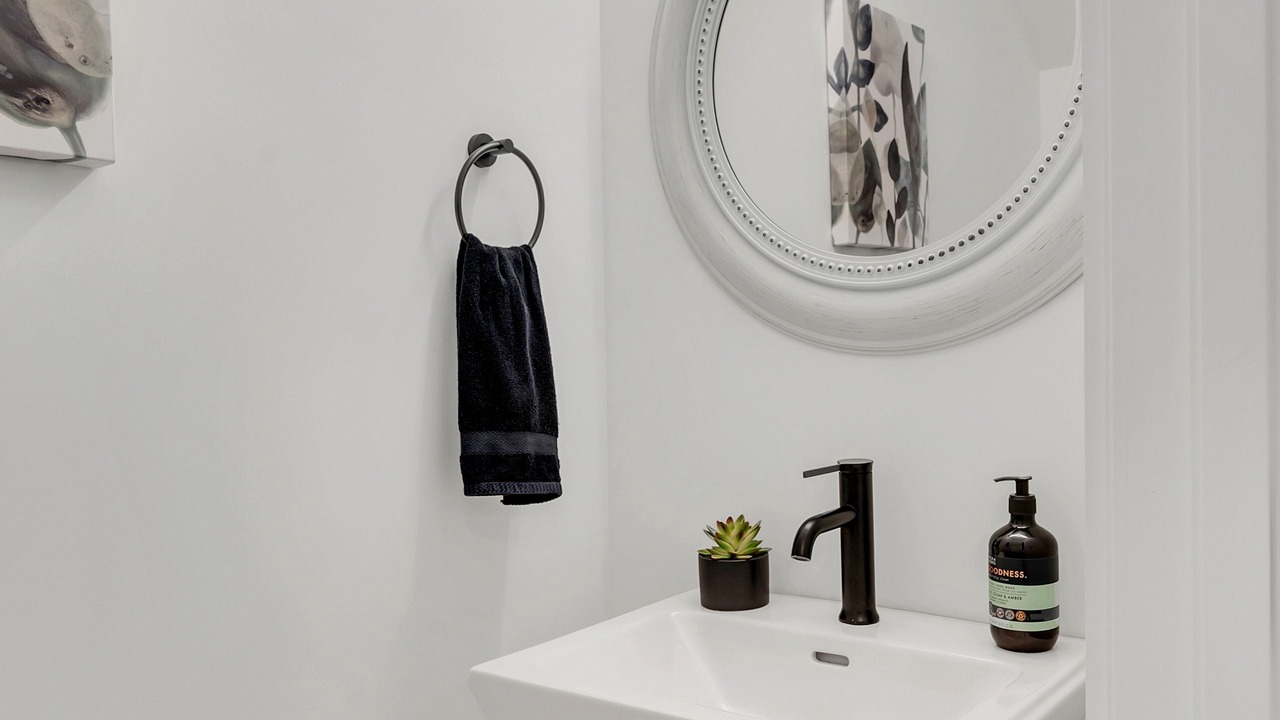 Photo of Bathroom in Talbot's Corner