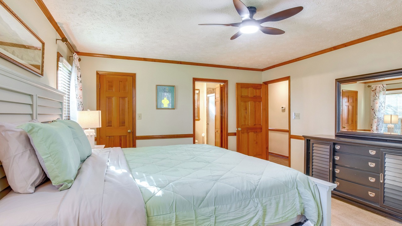 Photo of Bedroom in Spring Lake