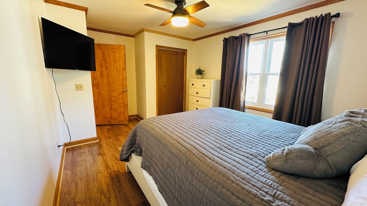 Photo of Bedroom in Olivia