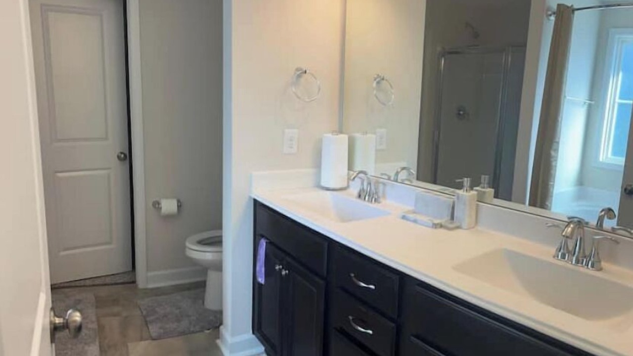 Photo of Bathroom in South View