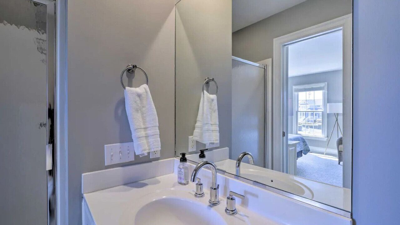 Photo of Bathroom in Buck Island