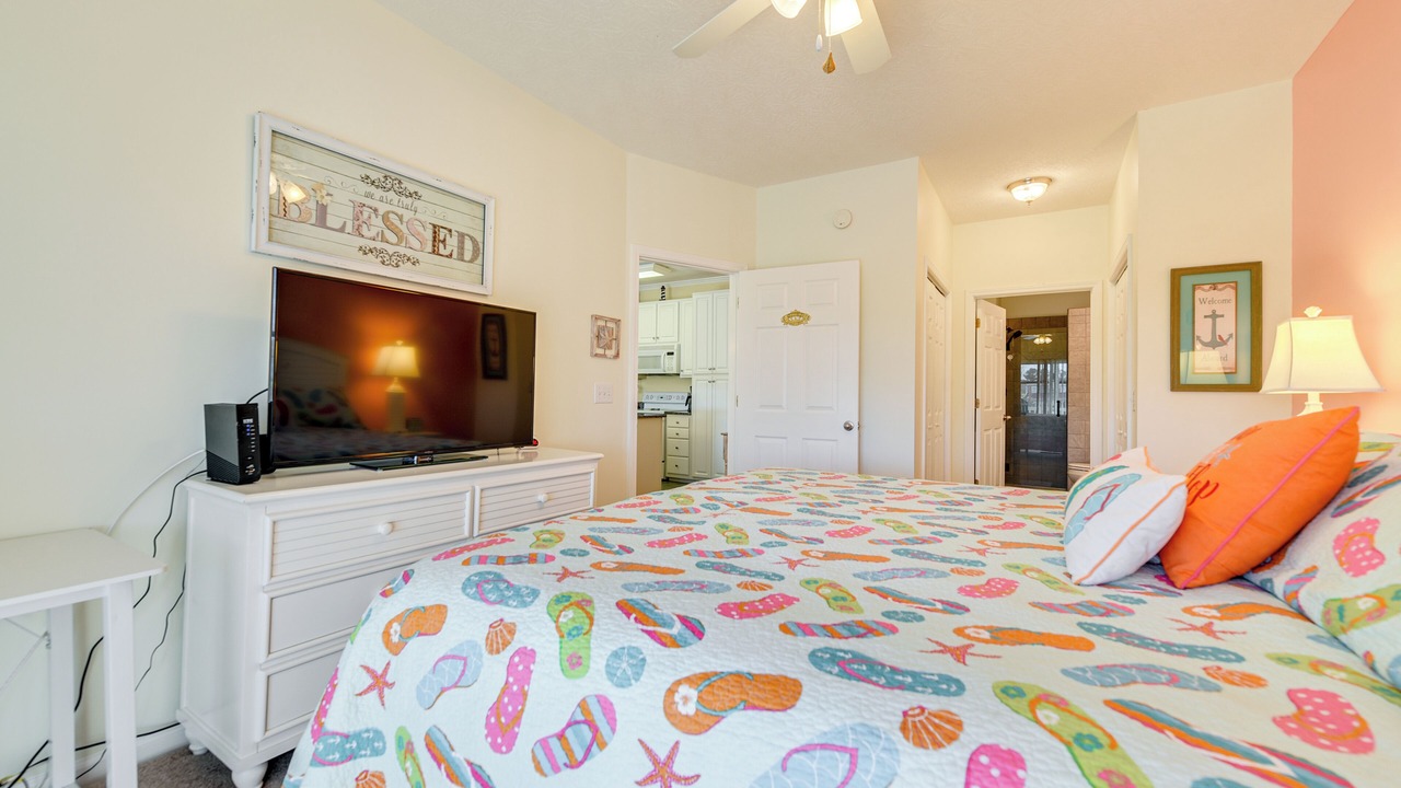 Photo of Bedroom in Carolina Yacht Landing