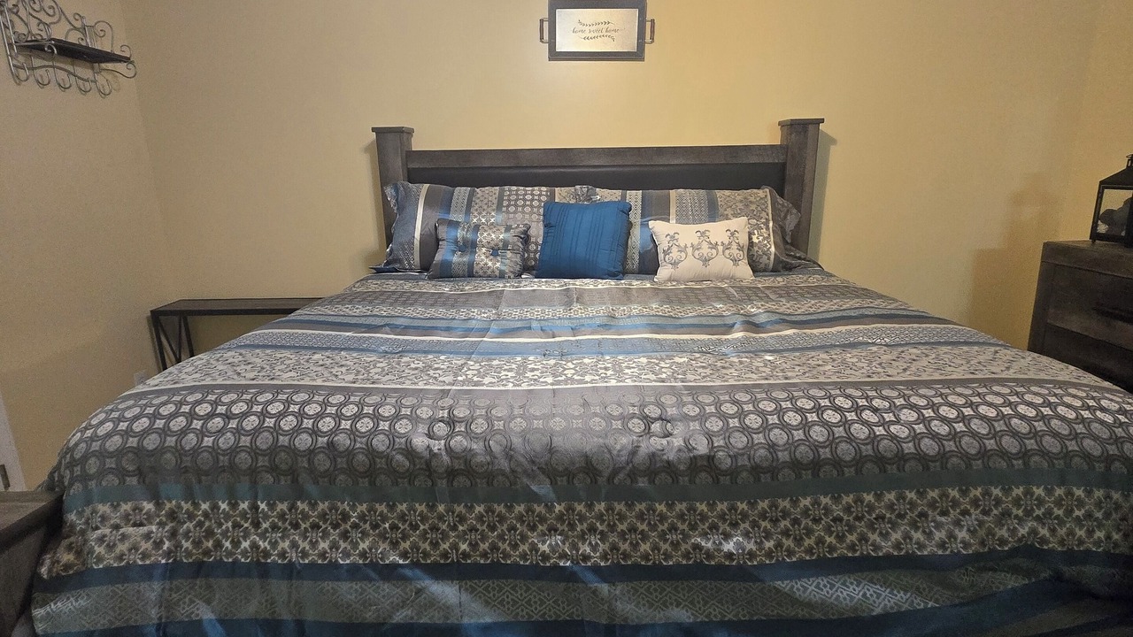 Photo of Bedroom in South View