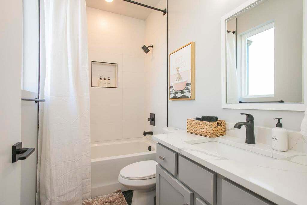 Photo of Bathroom in Haynes Area