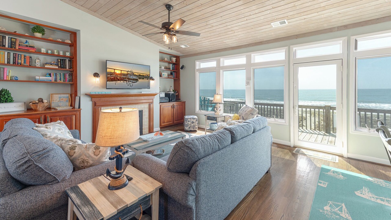 Photo of Livingroom in Holden Beach