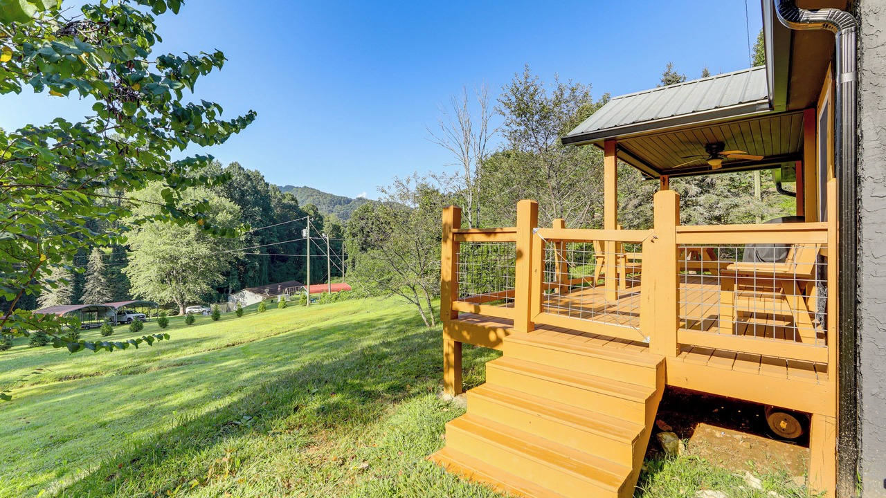 Photo of Outdoor in Tuckasegee