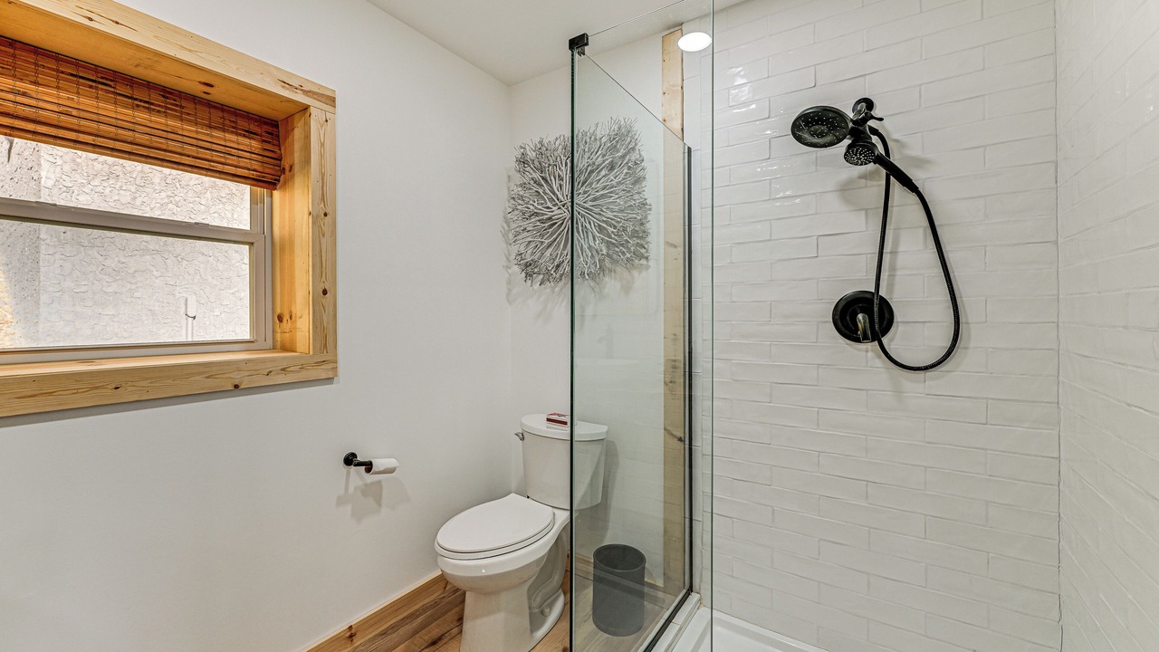 Photo of Bathroom in Tuckasegee