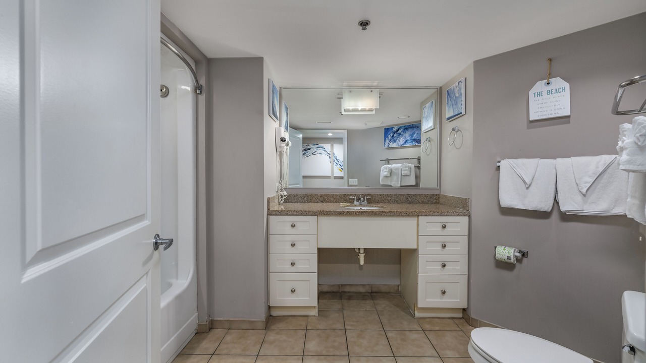 Photo of Bathroom in Ash