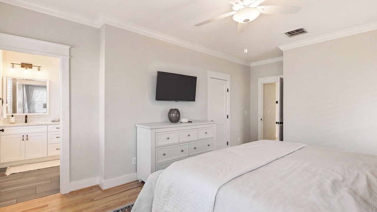 Photo of Bedroom in Wilmington Historic District
