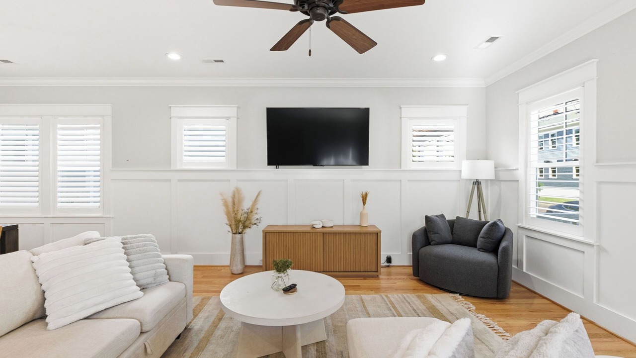 Photo of Livingroom in Wilmington Historic District