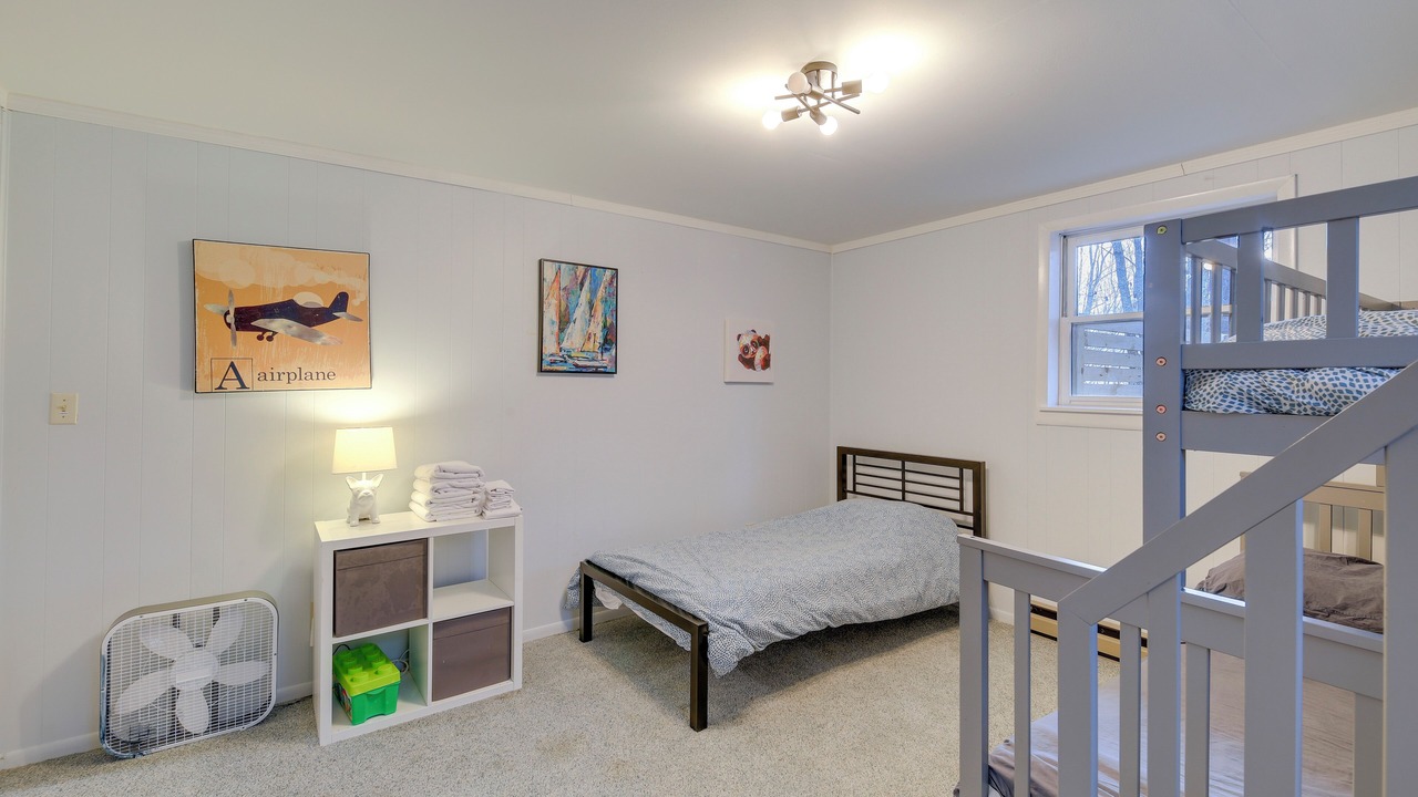 Photo of Bedroom in Deep Gap