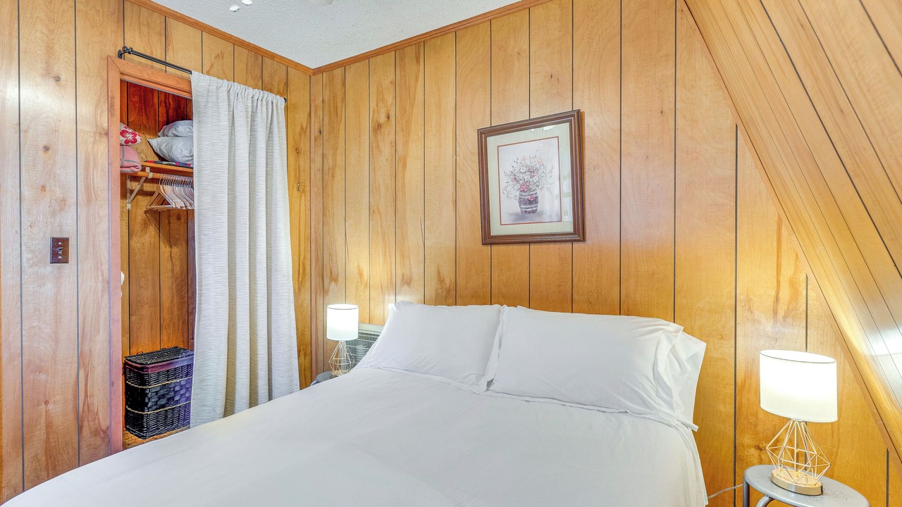 Photo of Bedroom in Murphy