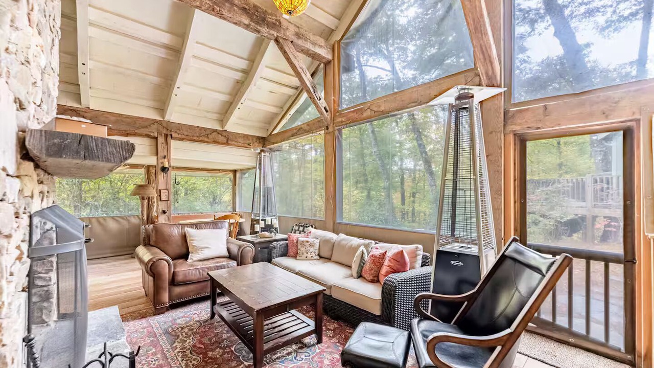 Photo of Livingroom in Glenville