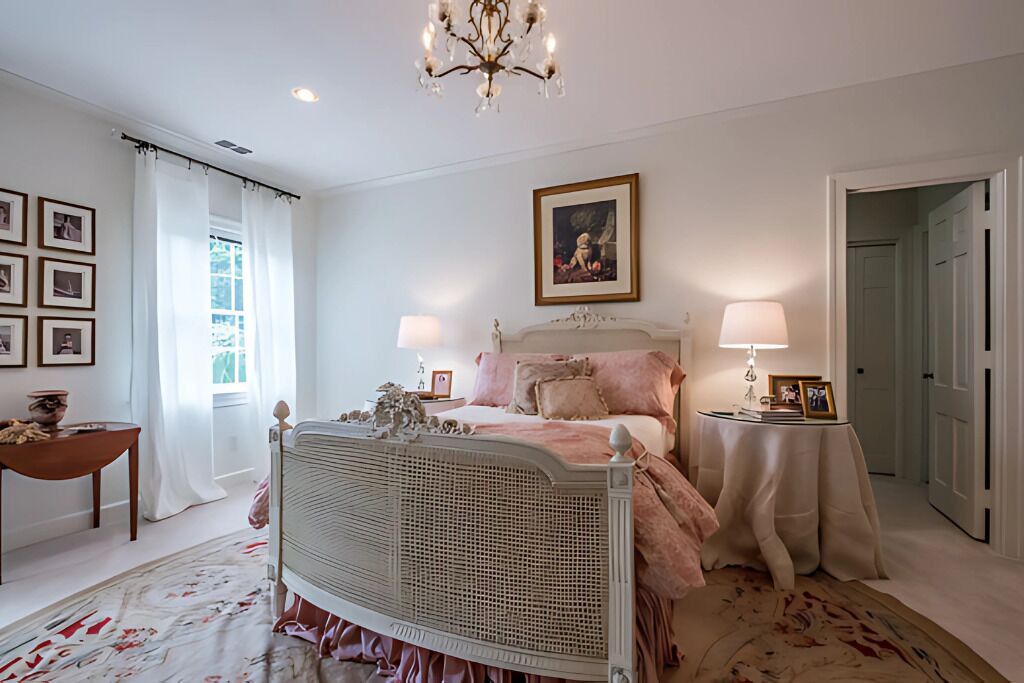 Photo of Bedroom in Newton
