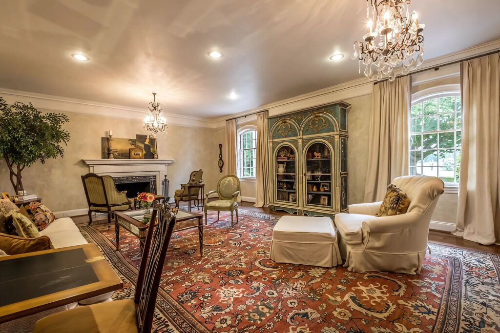 Photo of Livingroom in Newton