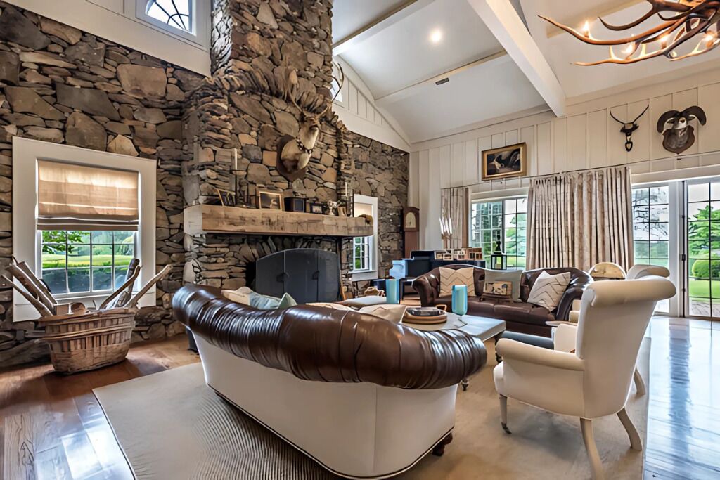Photo of Livingroom in Newton