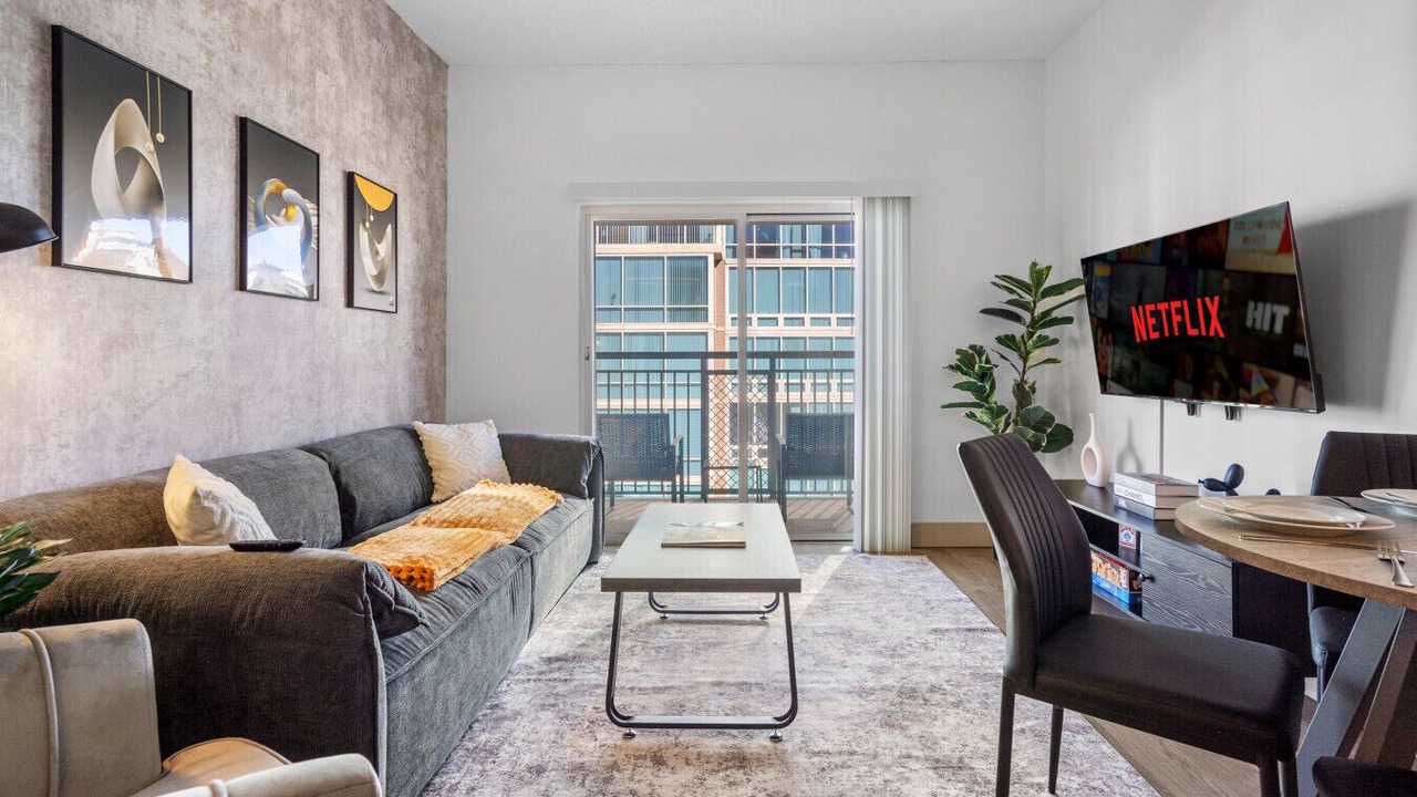 Photo of Livingroom in Third Ward