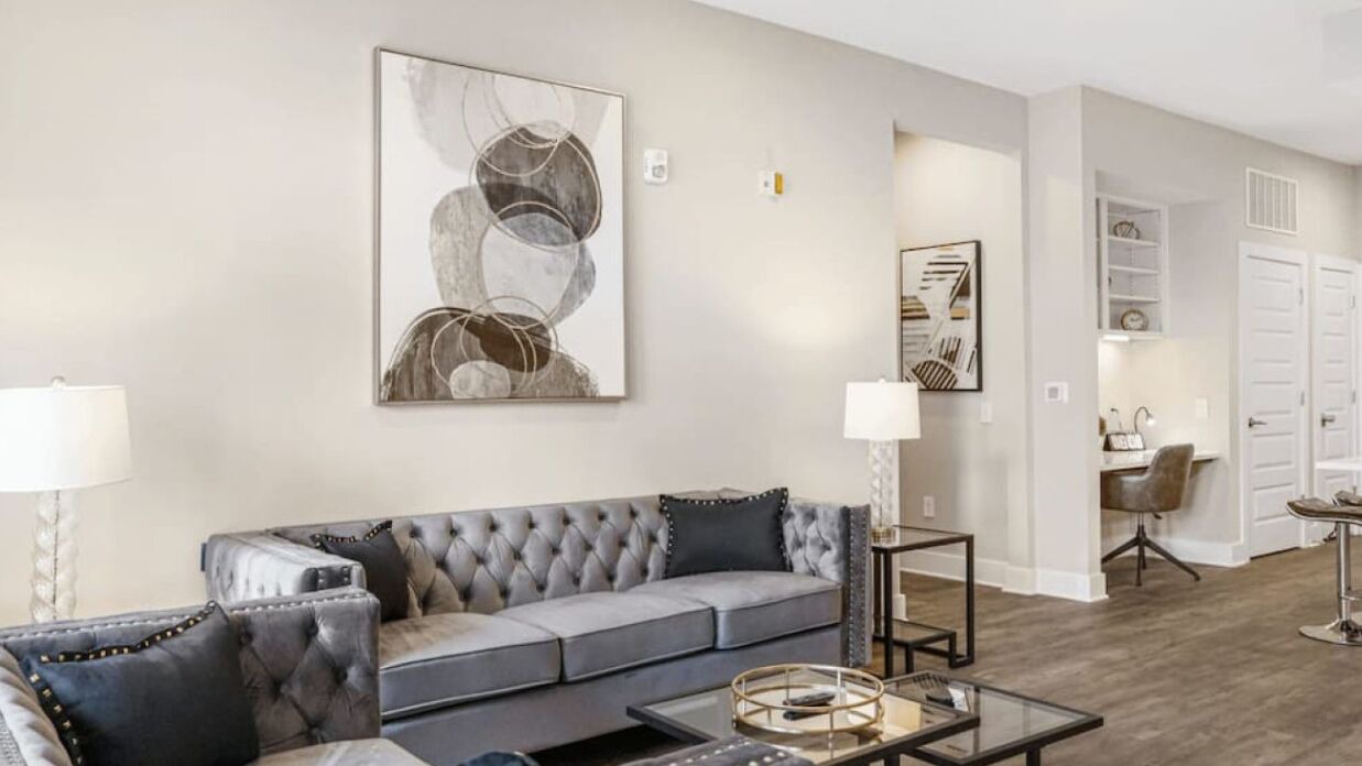 Photo of Livingroom in Charlotte Center City