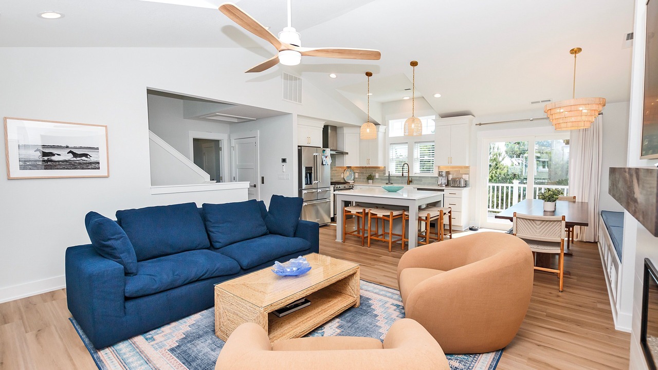 Photo of Livingroom in Corolla Light
