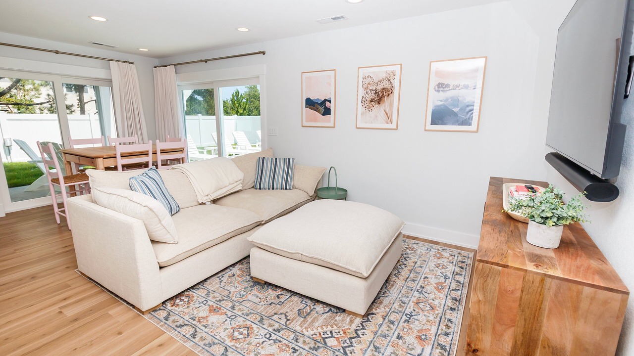 Photo of Livingroom in Corolla Light