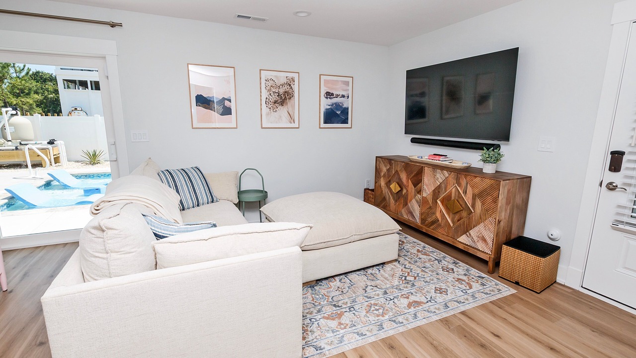 Photo of Livingroom in Corolla Light