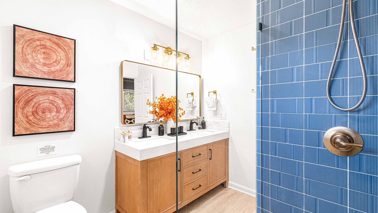 Photo of Bathroom in Skyland
