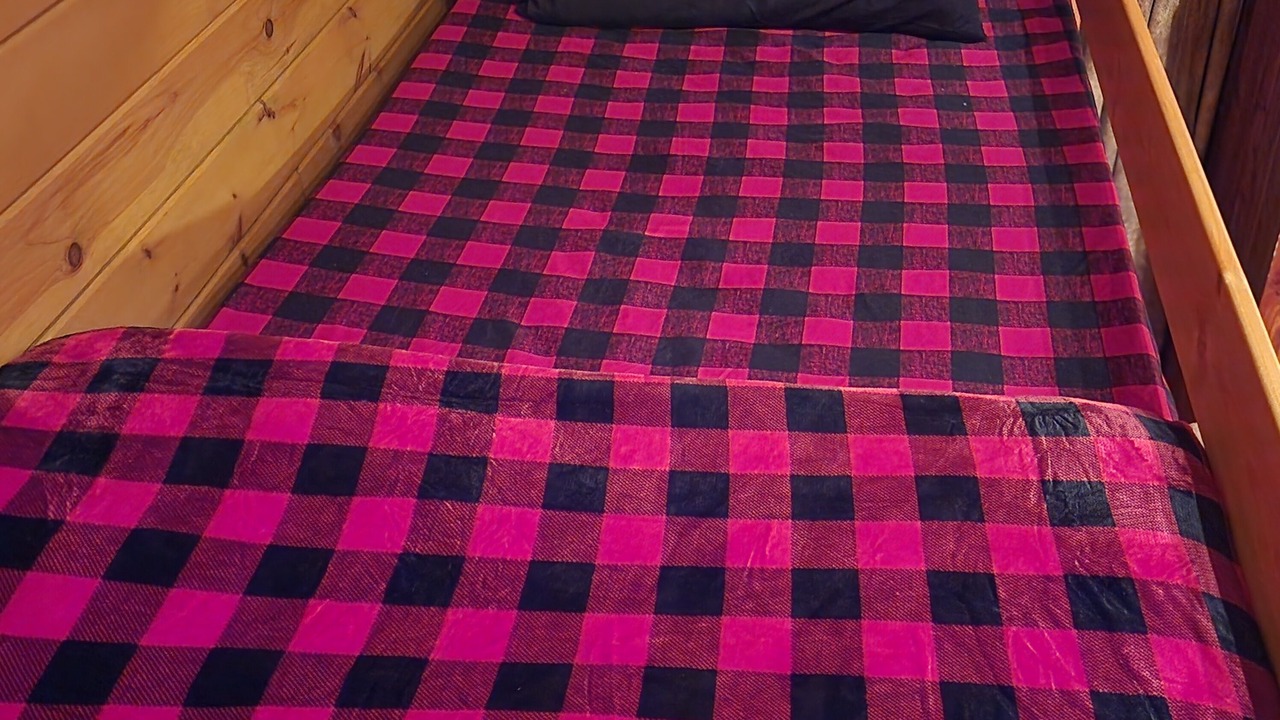 Photo of Bedroom in Hamptonville