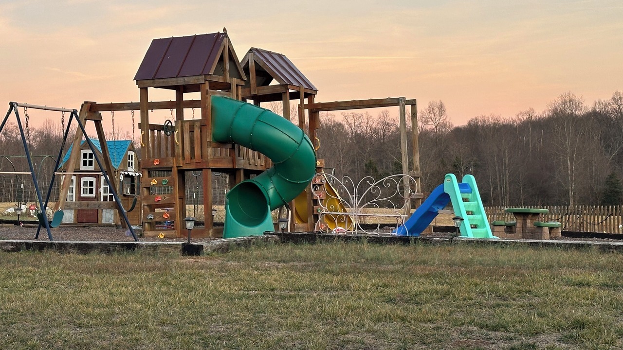 Photo of Others in Hamptonville