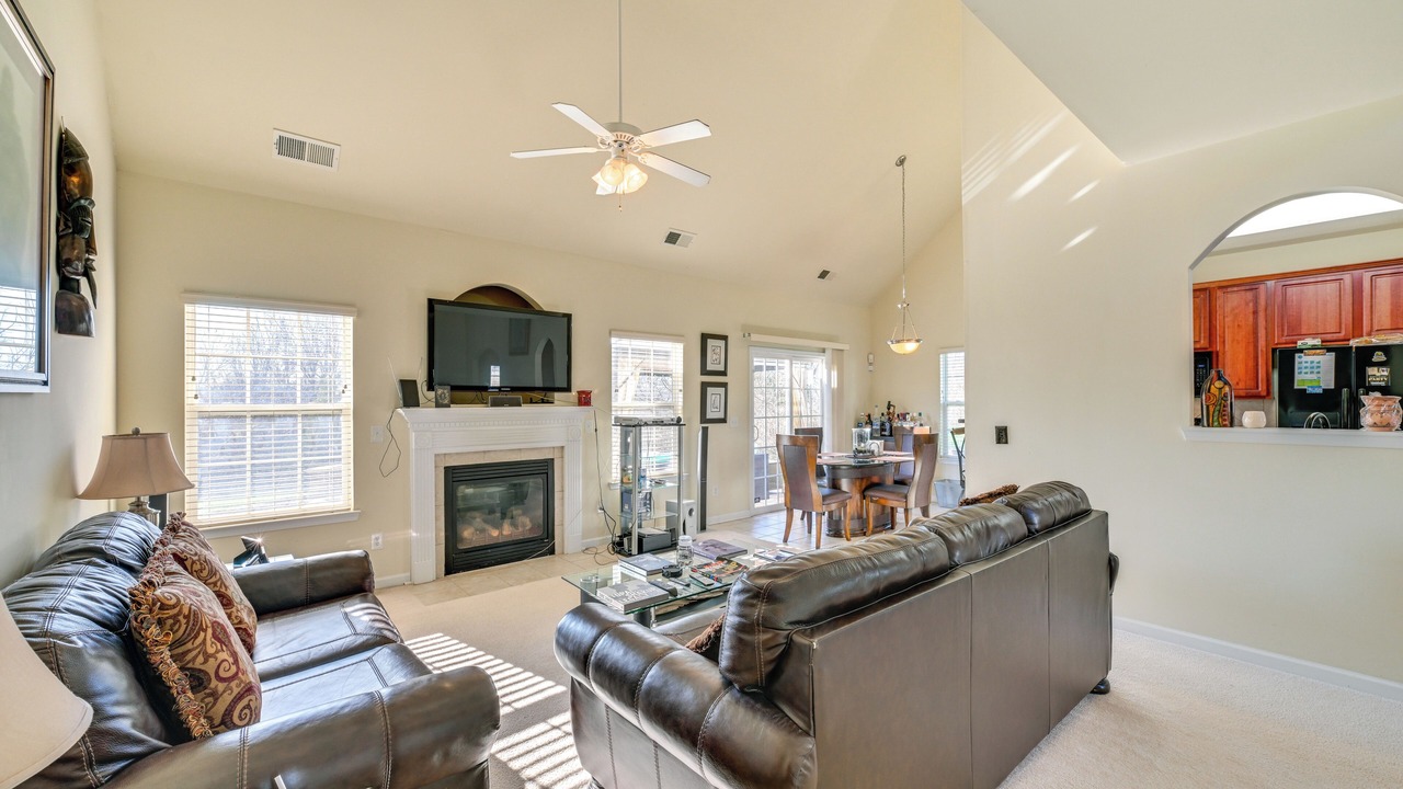 Photo of Livingroom in Concord