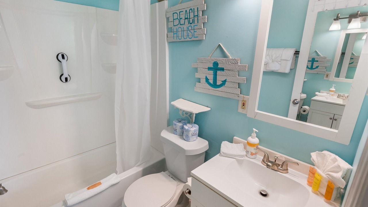 Photo of Bathroom in Ash