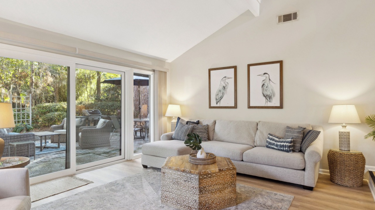 Photo of Livingroom in Lawton Woods