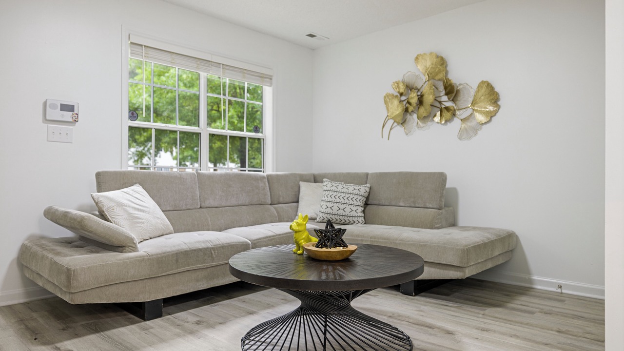 Photo of Livingroom in Southeast Raleigh