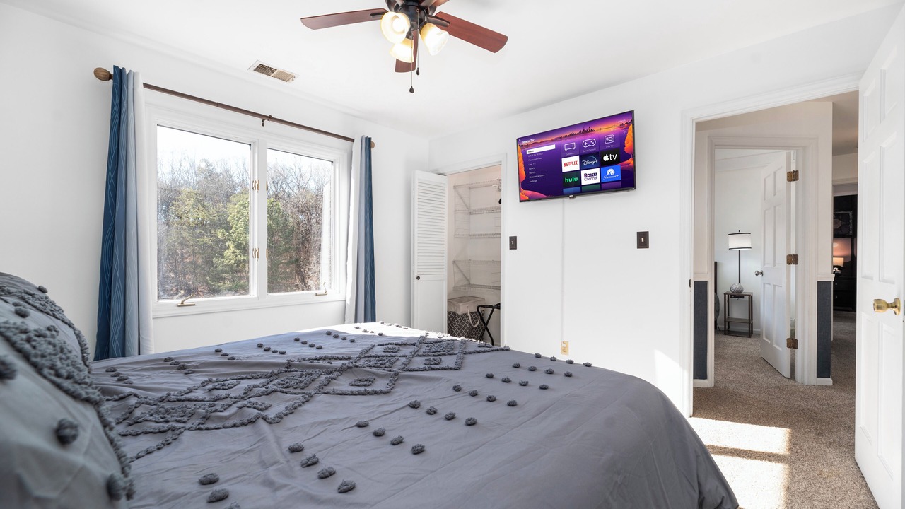 Photo of Bedroom in Troutman