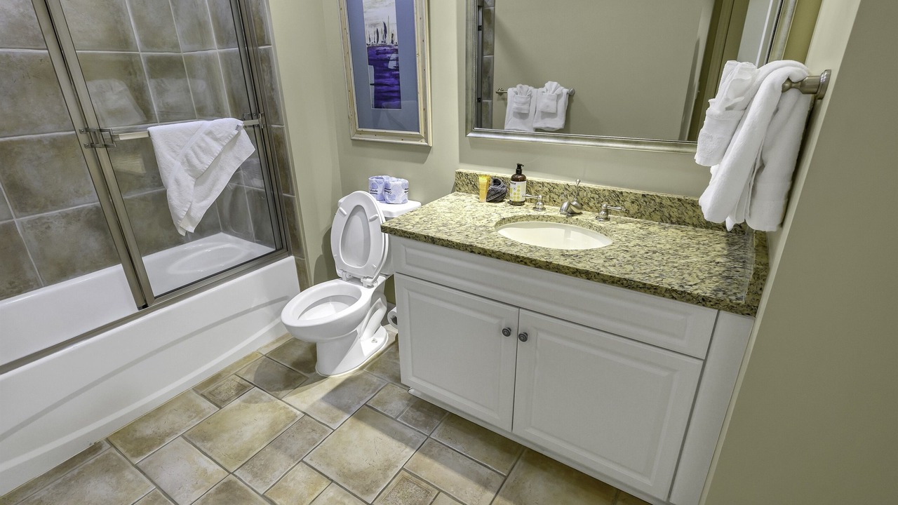 Photo of Bathroom in Ash