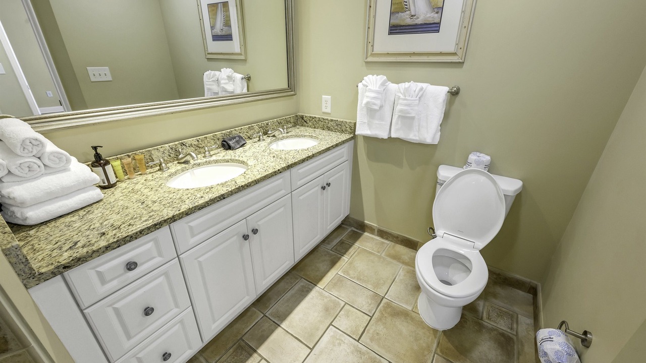 Photo of Bathroom in Ash