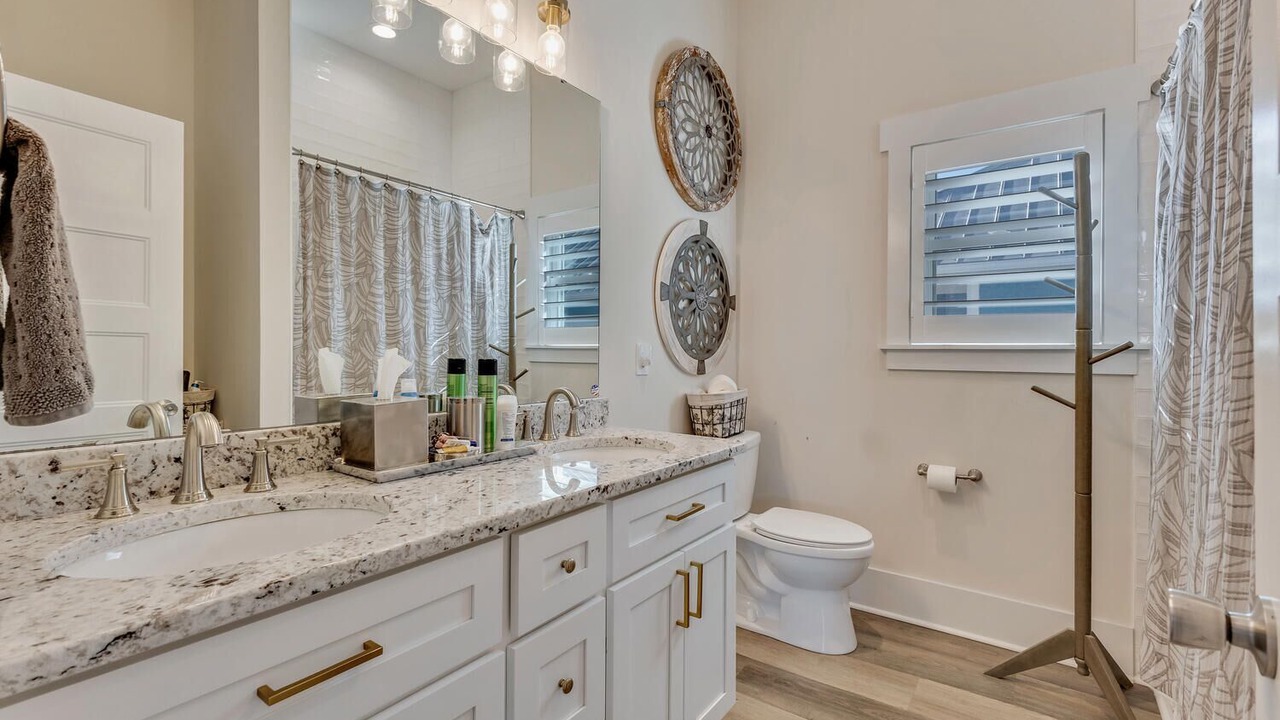 Photo of Bathroom in Wilmington Beach