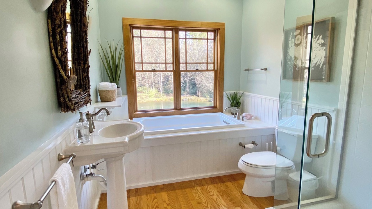 Photo of Bathroom in Zirconia
