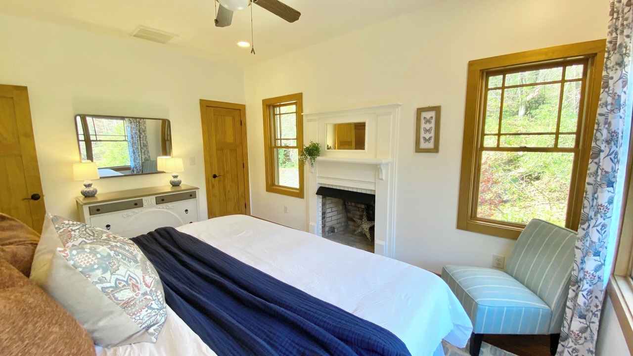 Photo of Bedroom in Zirconia