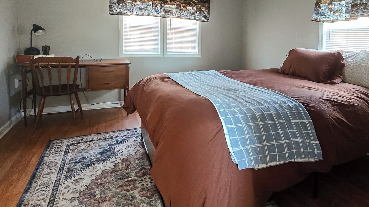 Photo of Bedroom in Lemon Springs