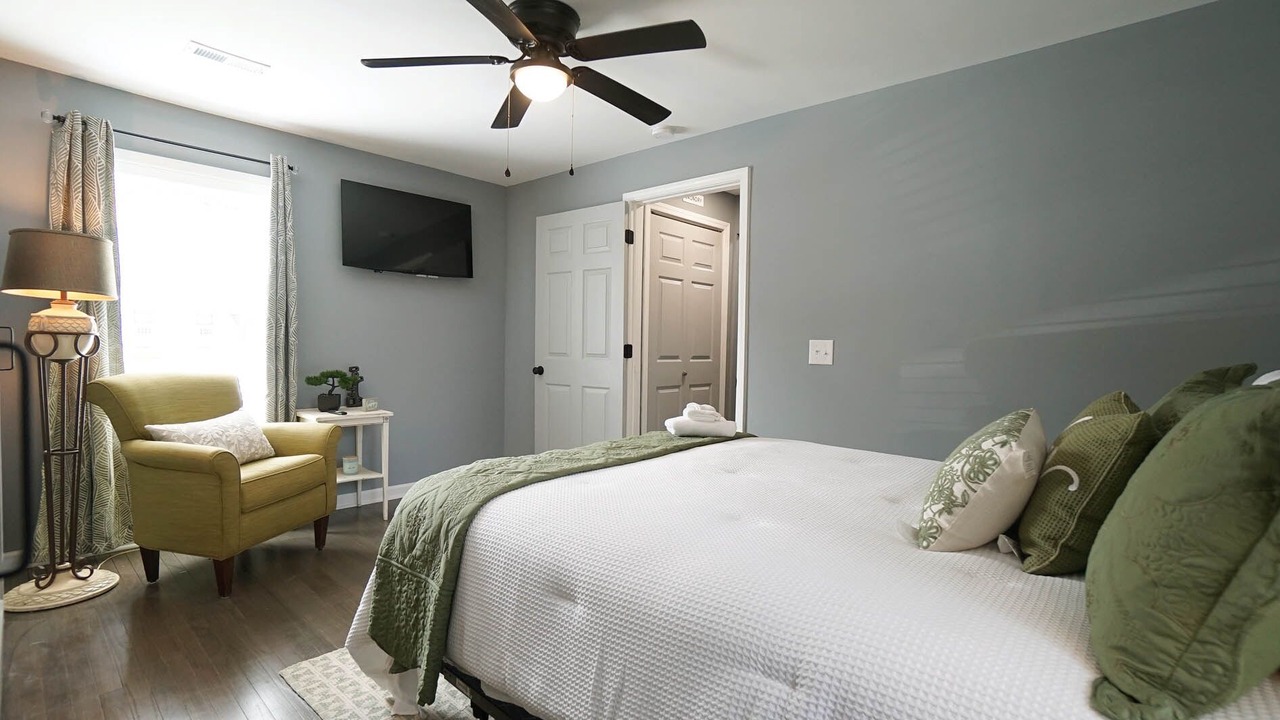 Photo of Bedroom in Downtown