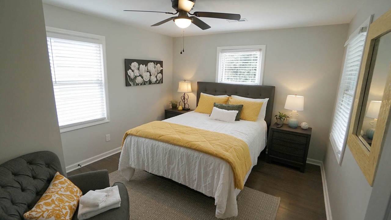 Photo of Bedroom in Downtown