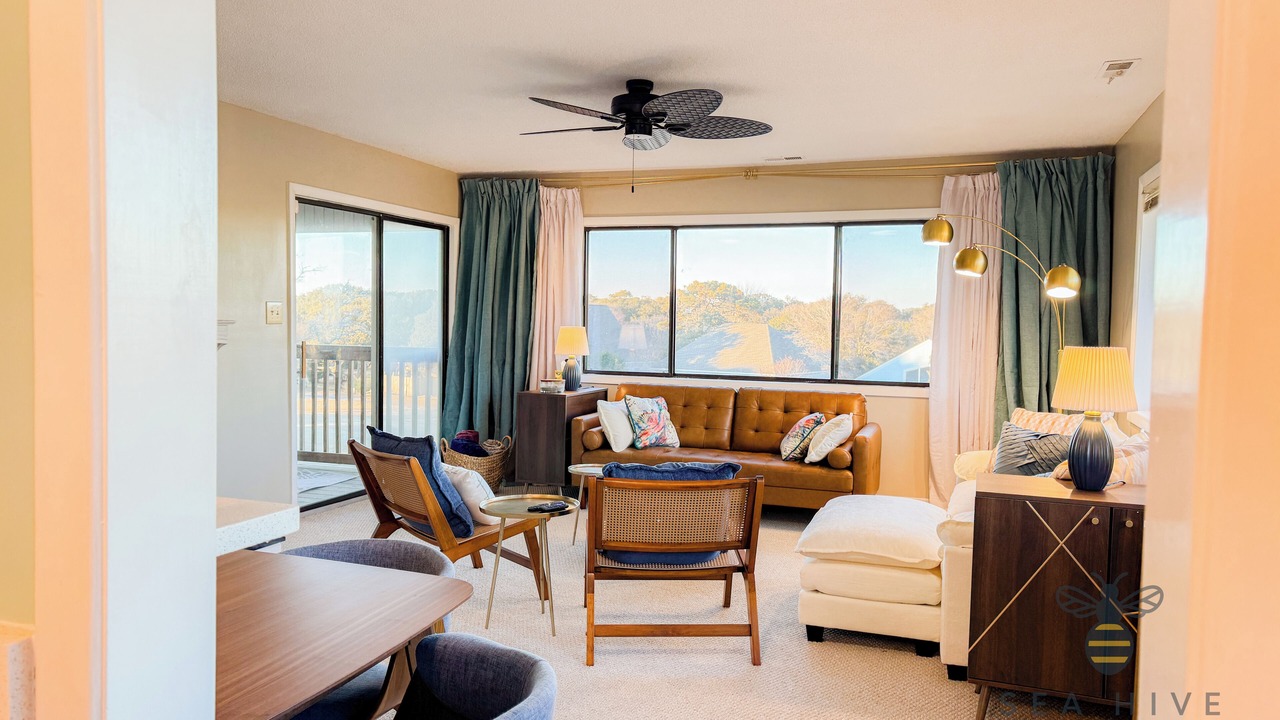 Photo of Livingroom in Caswell Beach