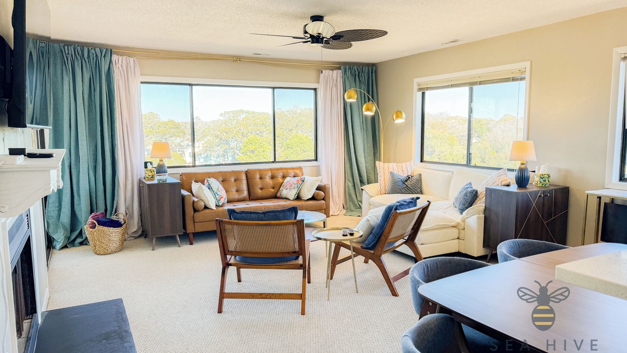 Photo of Livingroom in Caswell Beach
