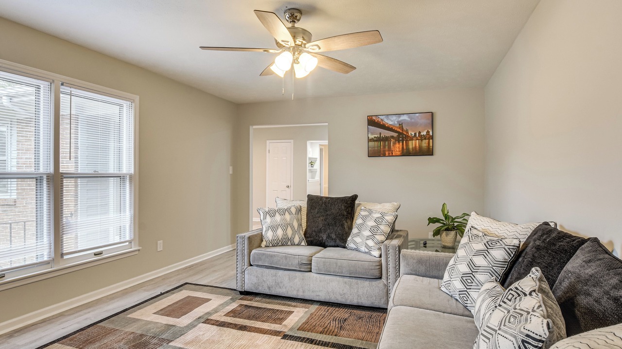 Photo of Livingroom in Terry Sanford