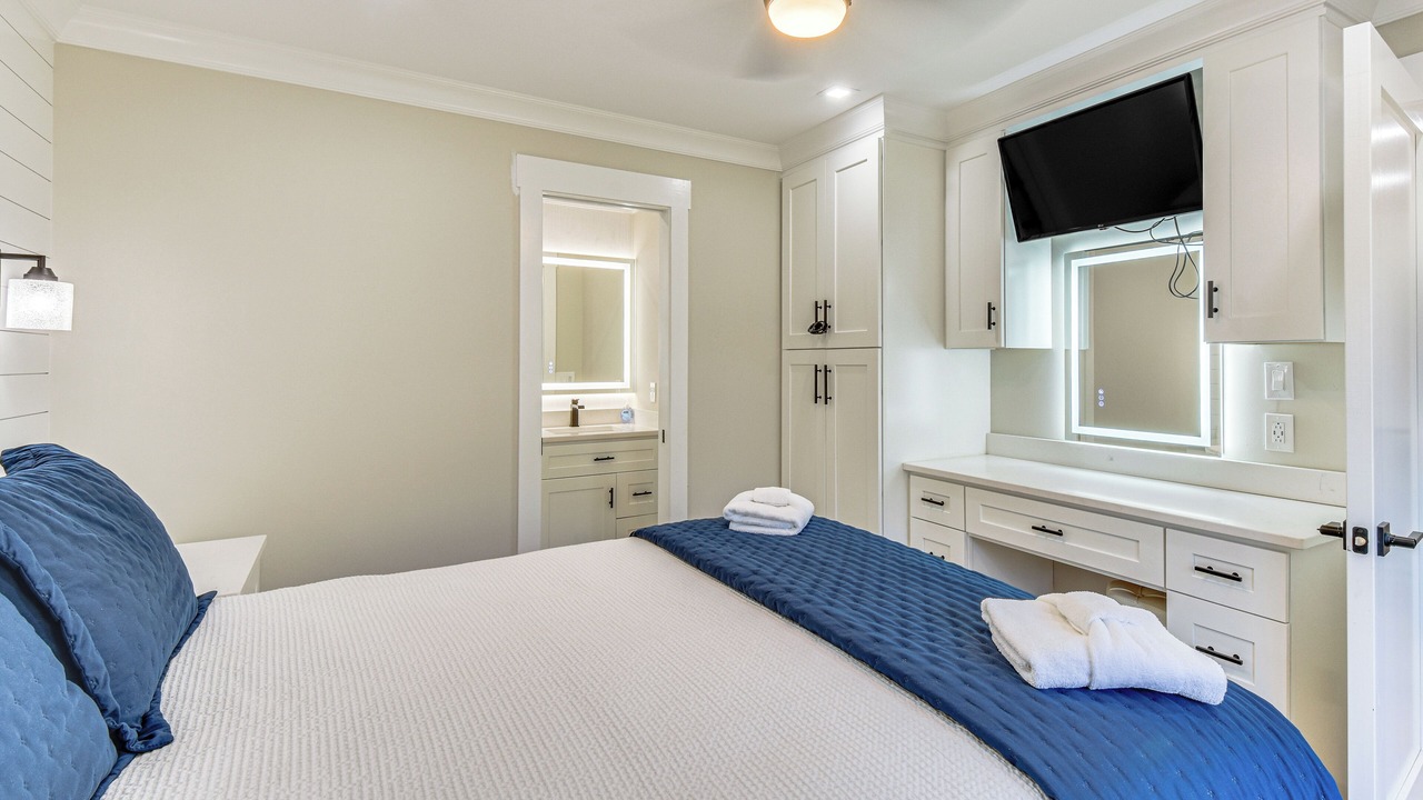 Photo of Bedroom in Salem