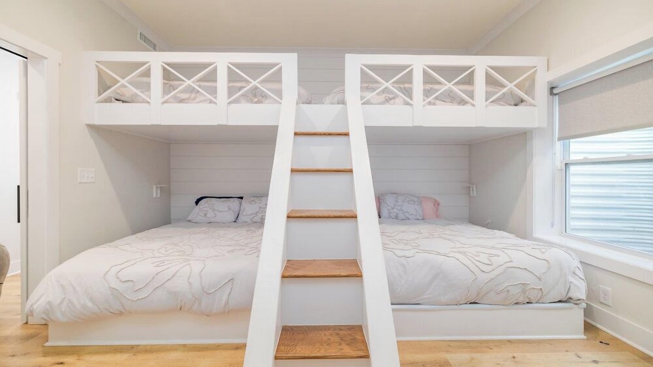 Photo of Bedroom in Wise