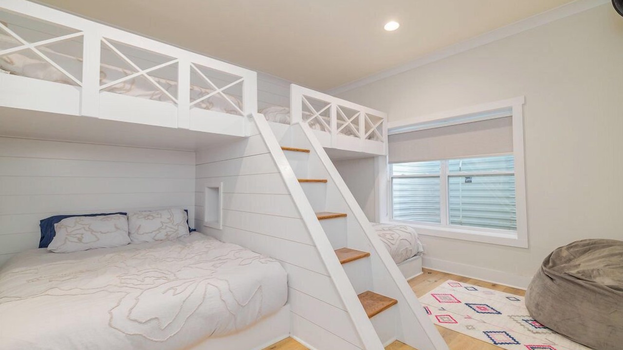 Photo of Bedroom in Wise