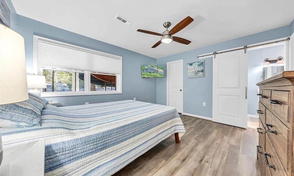 Photo of Bedroom in Westlake Corner