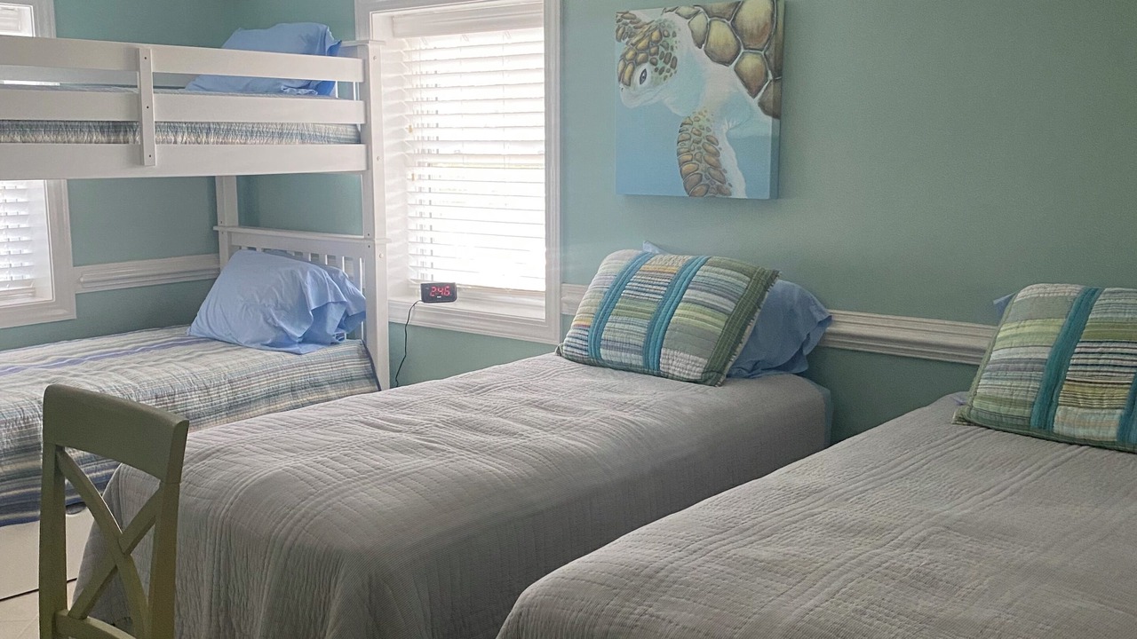 Photo of Bedroom in Pine Knoll Shores